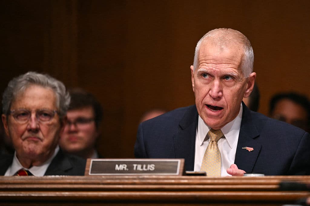 GOP Senator Blasts Hegseth as Iran War Concerns Grow