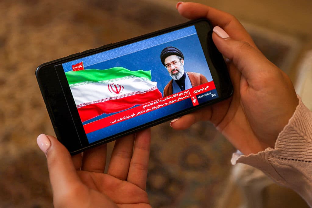 Islamic Republic‘s Supreme Leader Warns US Bases are Not Safe in Middle East 