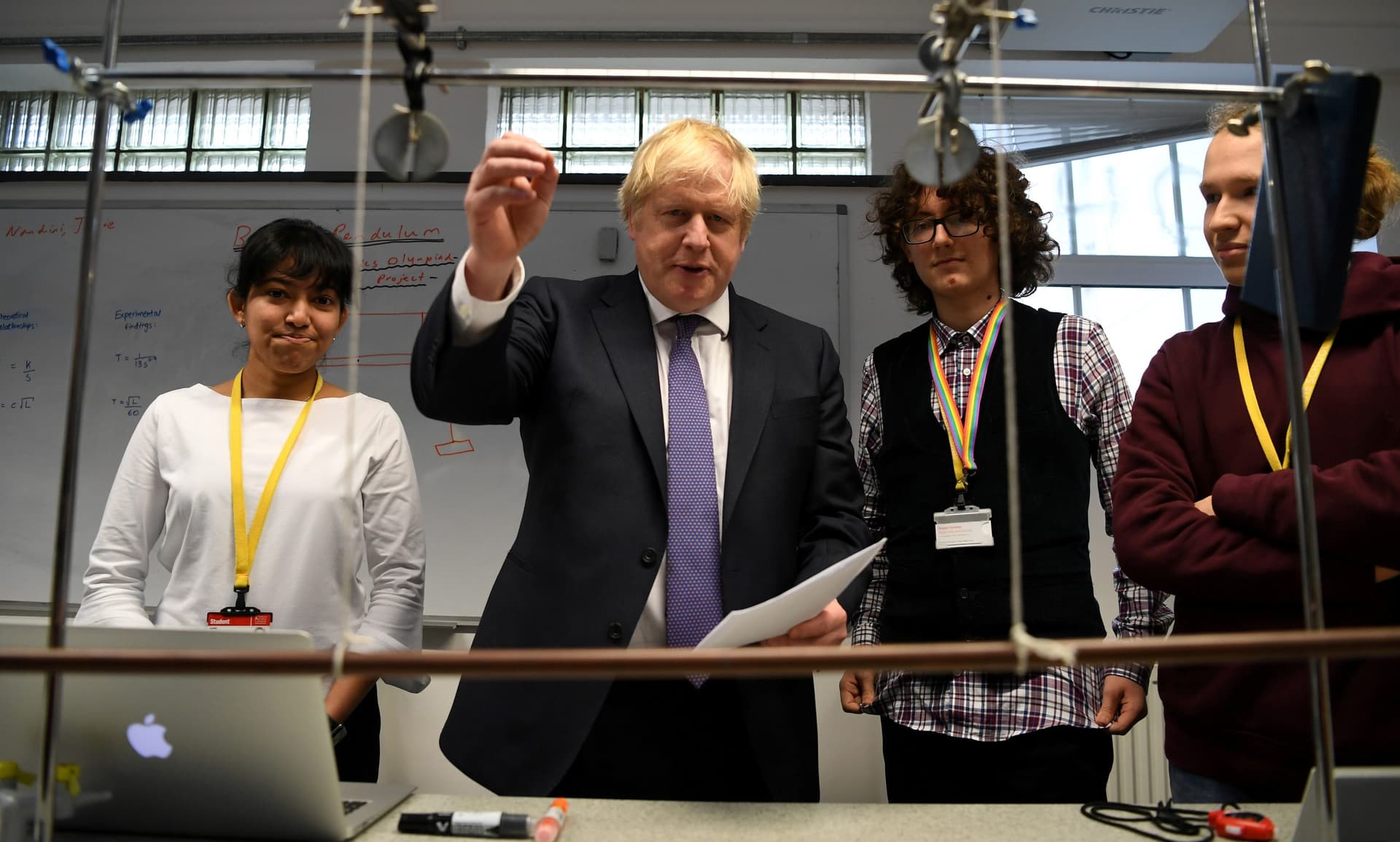 Defying Trump, Britainâs Johnson Gives Huawei Restricted 5G Remit
