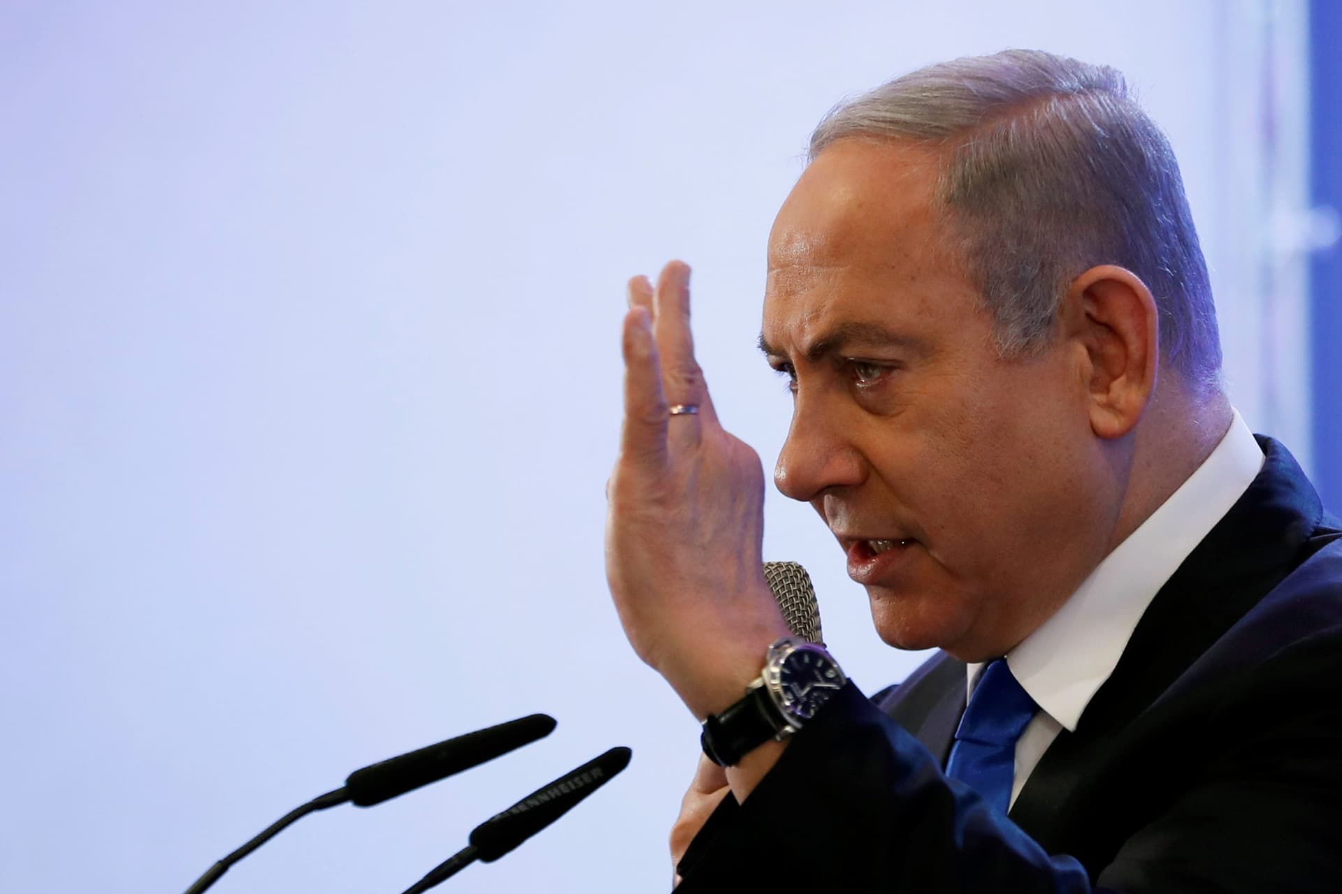 Israelās Netanyahu Pulls His Punches After Sanders Calls Him a Racist