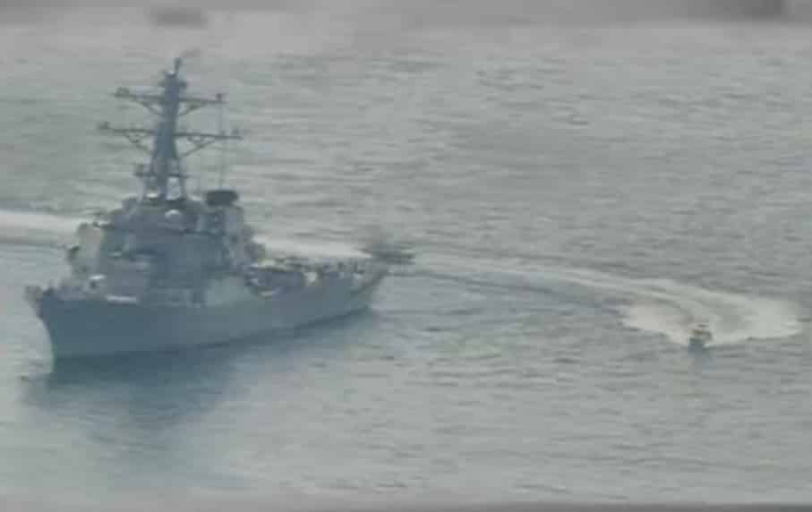 Iranās Top General Warns US Navy of Potential Revolutionary Guardās Crosshairs