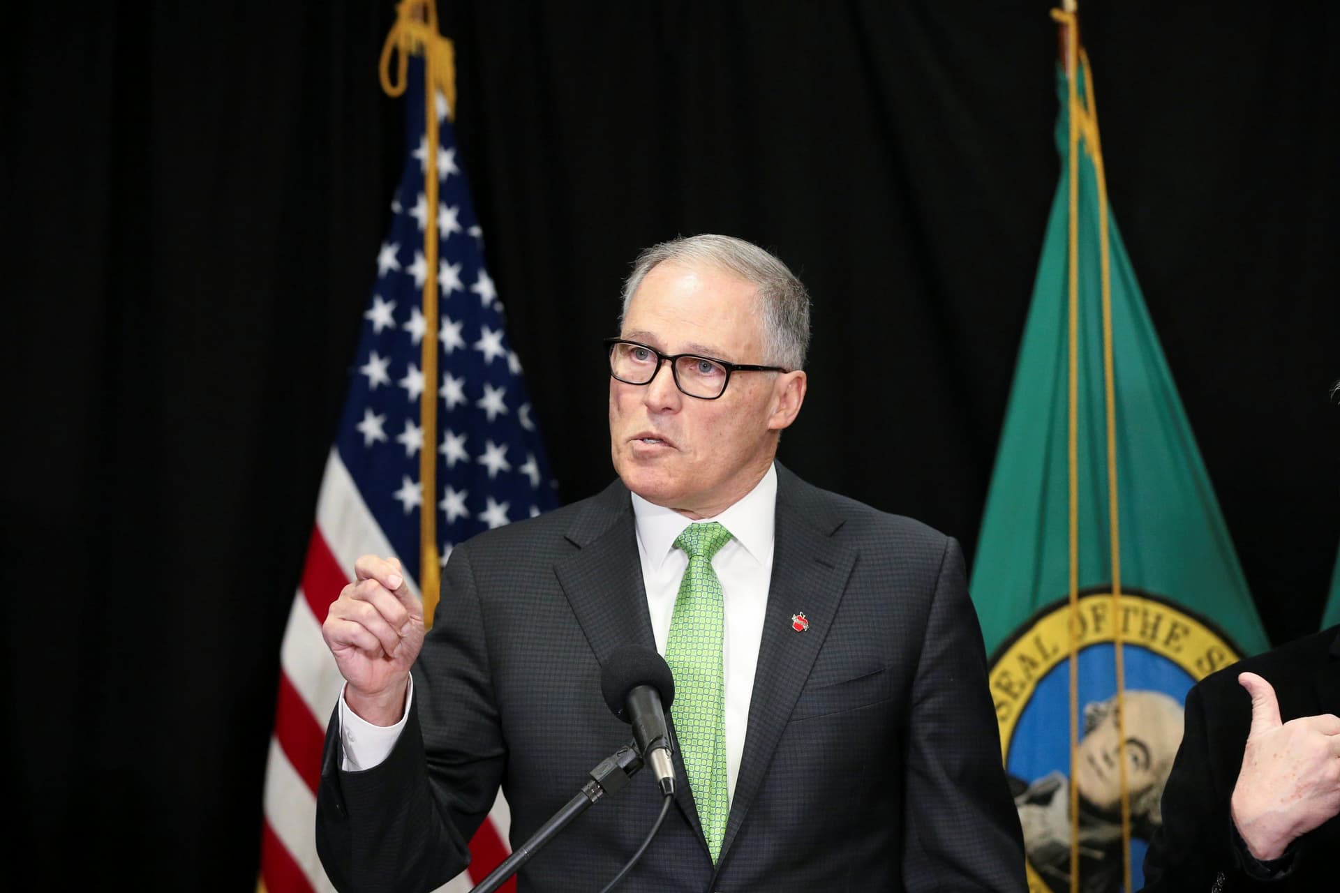 Washington Governor Inslee Endorses Biden, Citing āReasoned Approachā to Economics, Climate