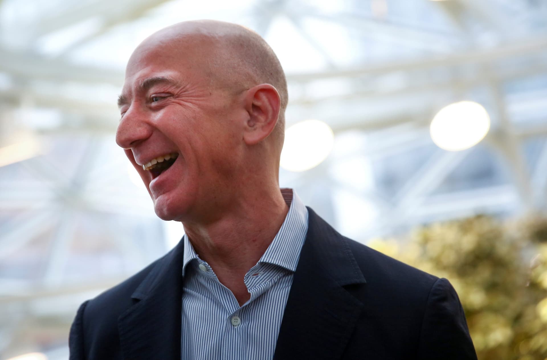 US House Panel Calls on Amazon’s Bezos to Testify on Third-Party Sellers