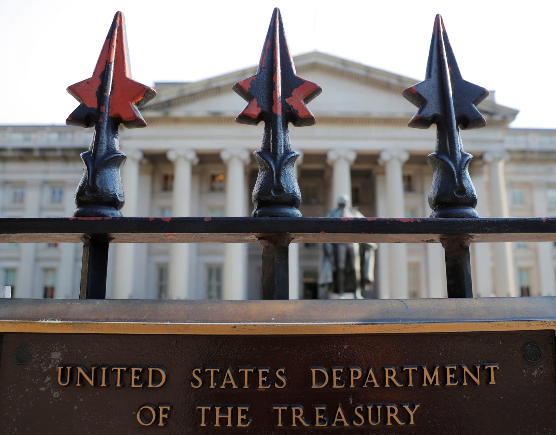 U.S. Treasury Blasts Records With $3 Trillion Borrowing Need This Quarter