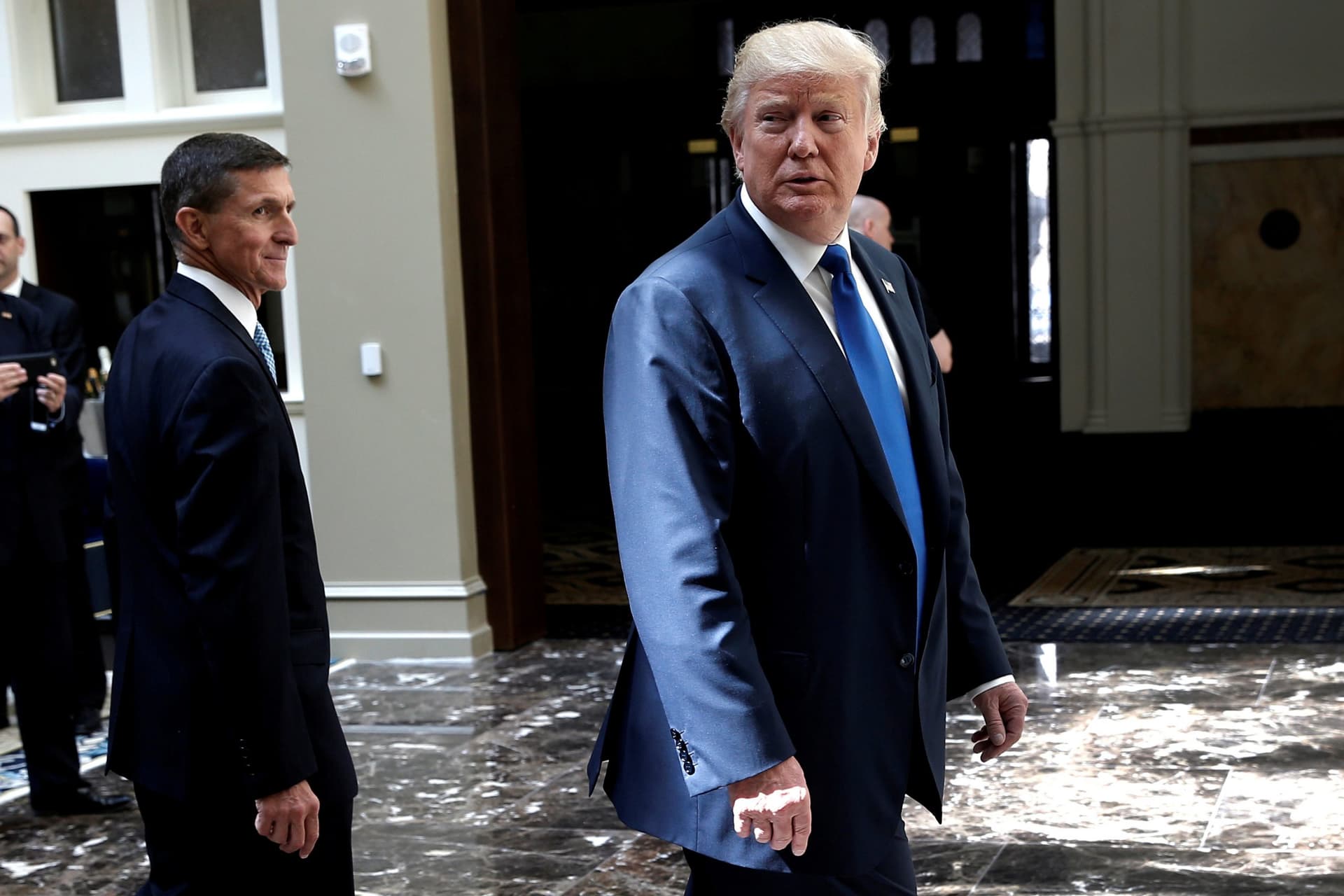 Ex-Trump Aide Flynn, Who Admitted Lying to FBI, Asks Appeals Court to Toss Charges