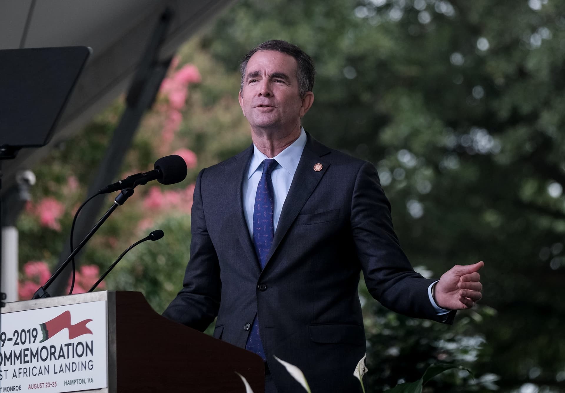 Virginia Judge Blocks Governorās Demand to Pull Down Confederate Statue