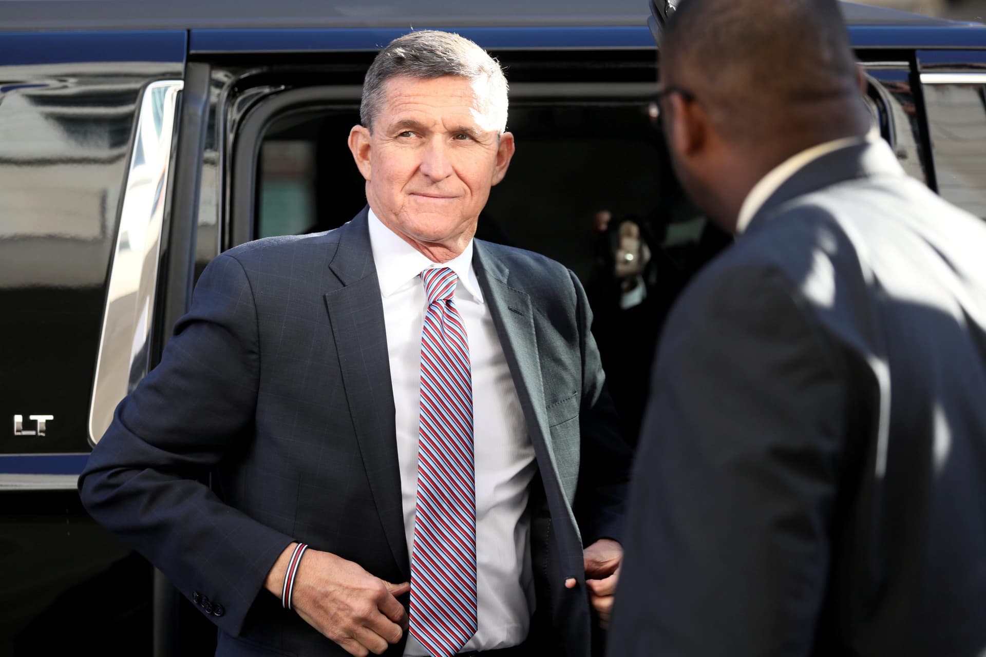 Retired Judge to Argue Government Shouldnât Drop Case Against Trump Ex-Adviser Flynn
