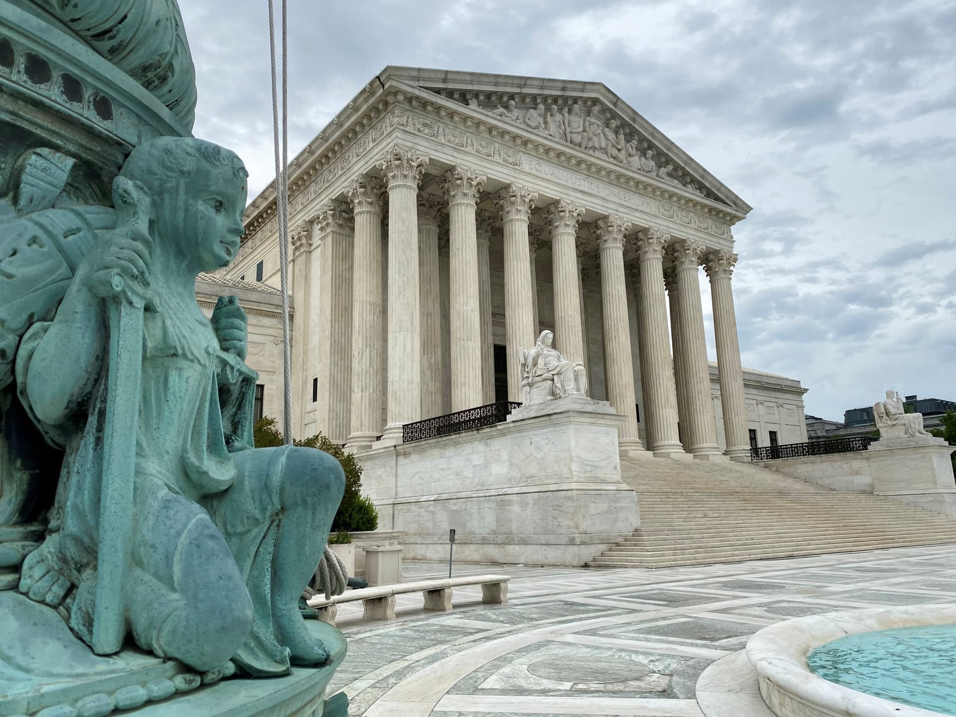 US Supreme Court Endorses Gay, Transgender Worker Protections