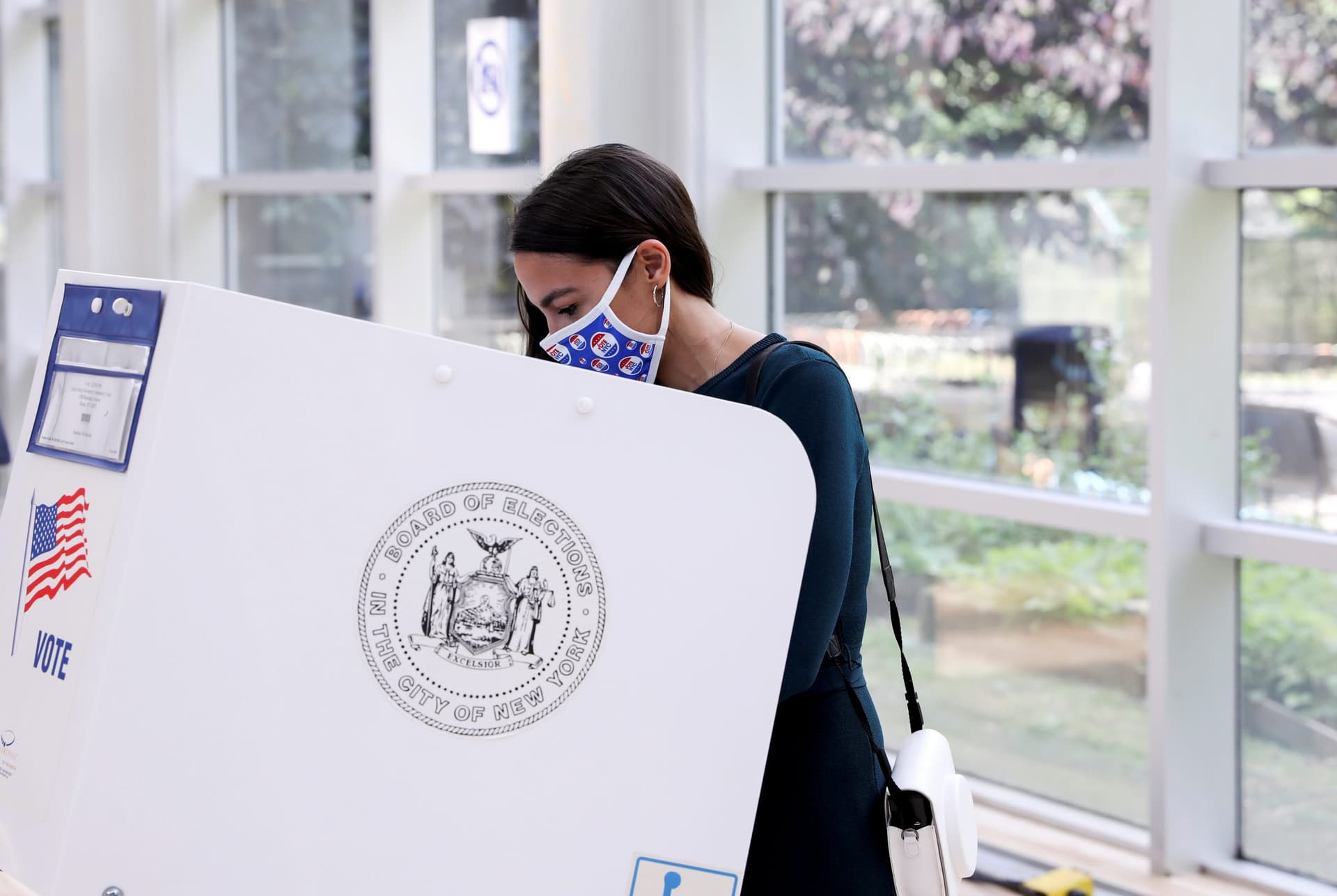 AOC, Other Progressive US Democrats Fight to Expand Influence With Tuesday Primaries