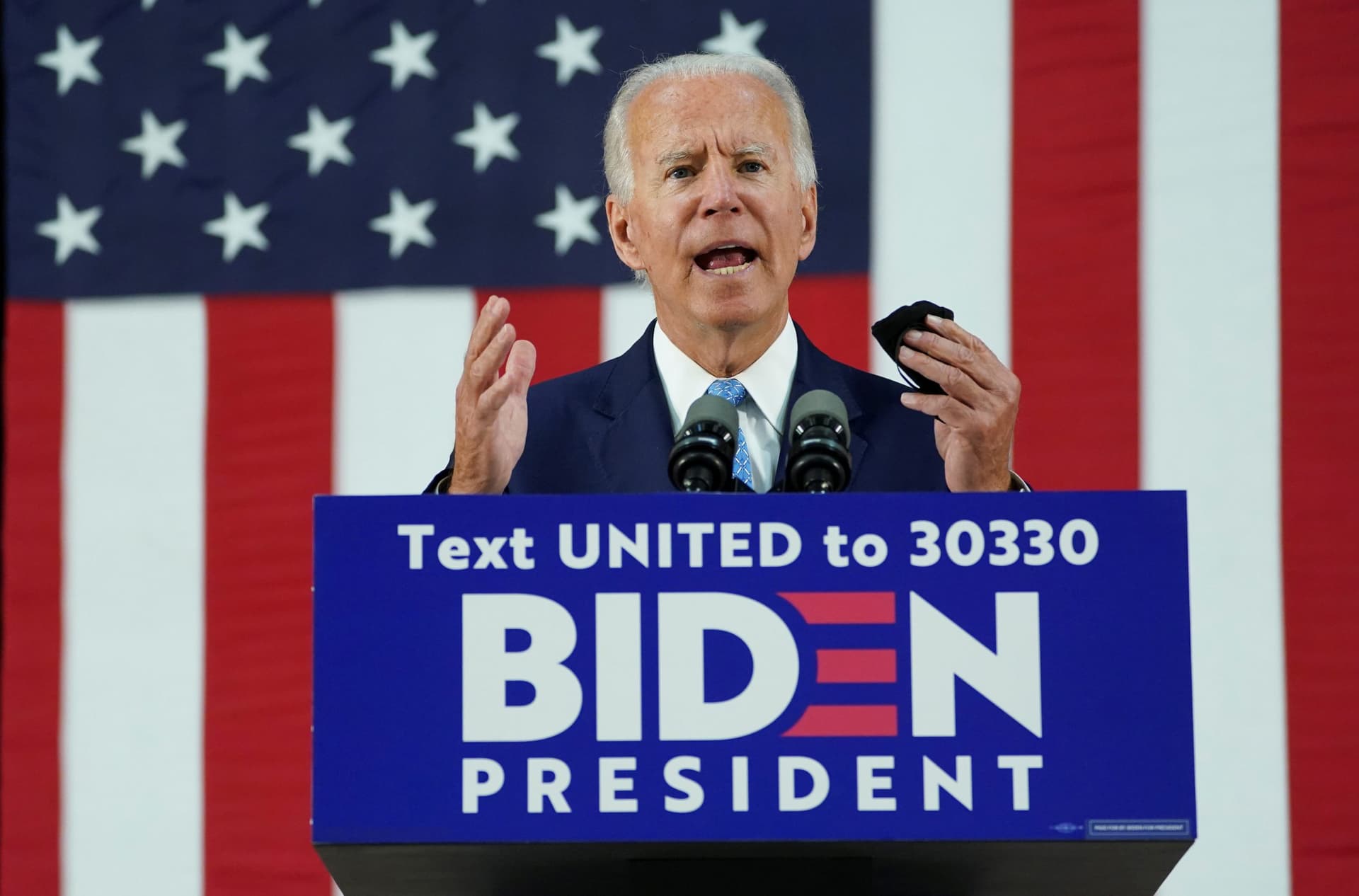 Exclusive: Hundreds of George W. Bush Administration Officials to Back Biden, Group Says