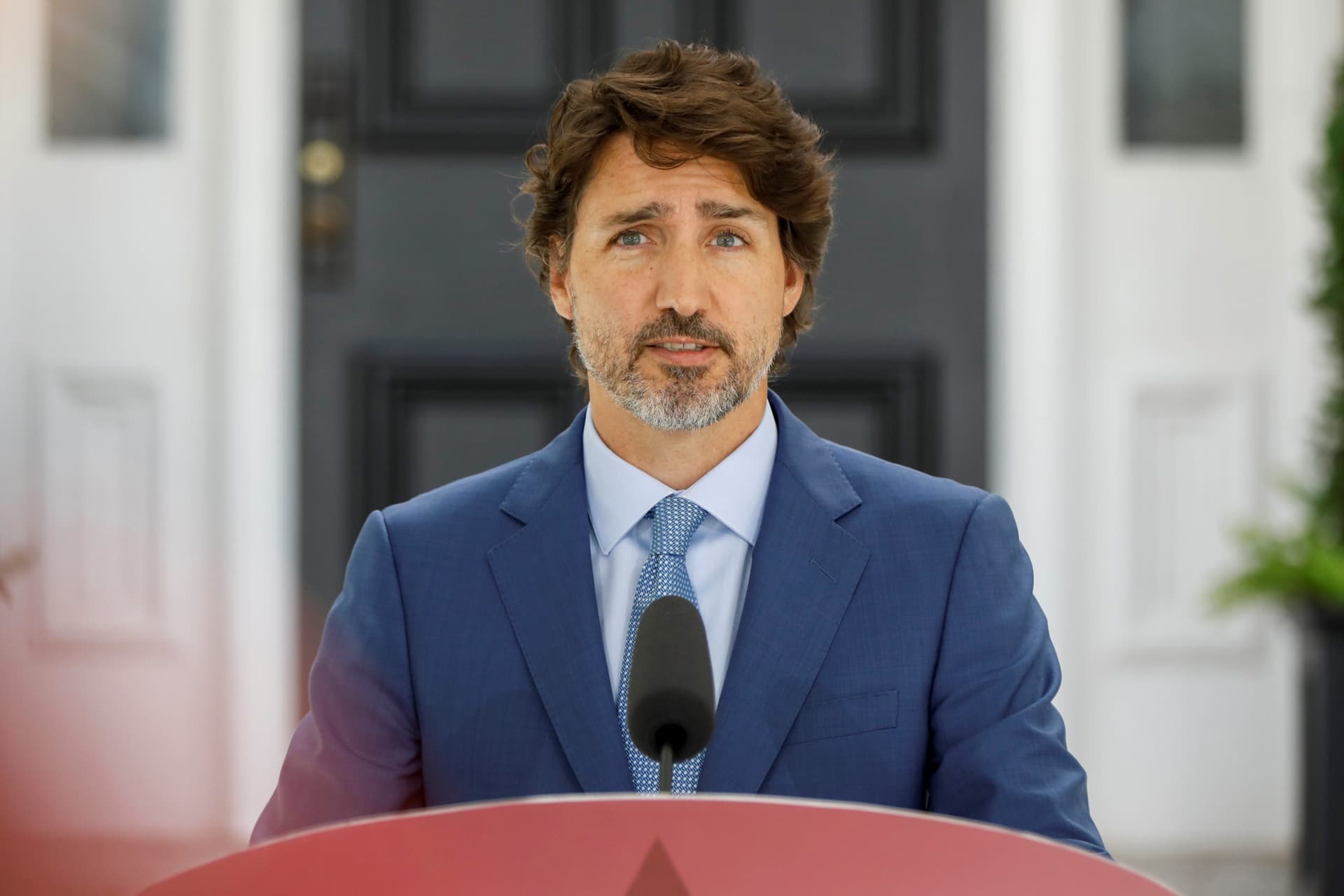 Canada and US Likely to Extend Ban on Non-Essential Travel