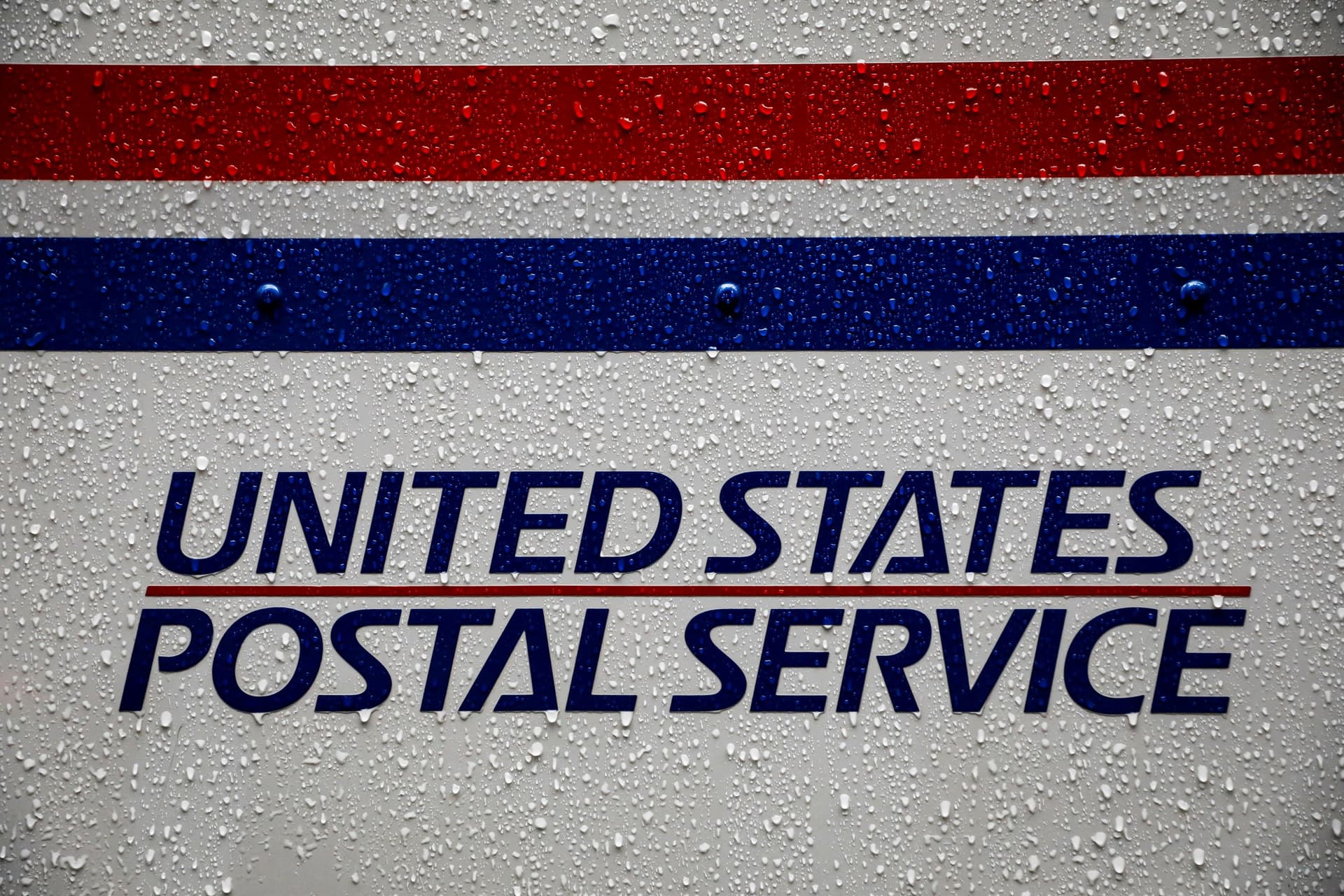 House Democrats Press US Postal Service on Plans to Delay Mail
