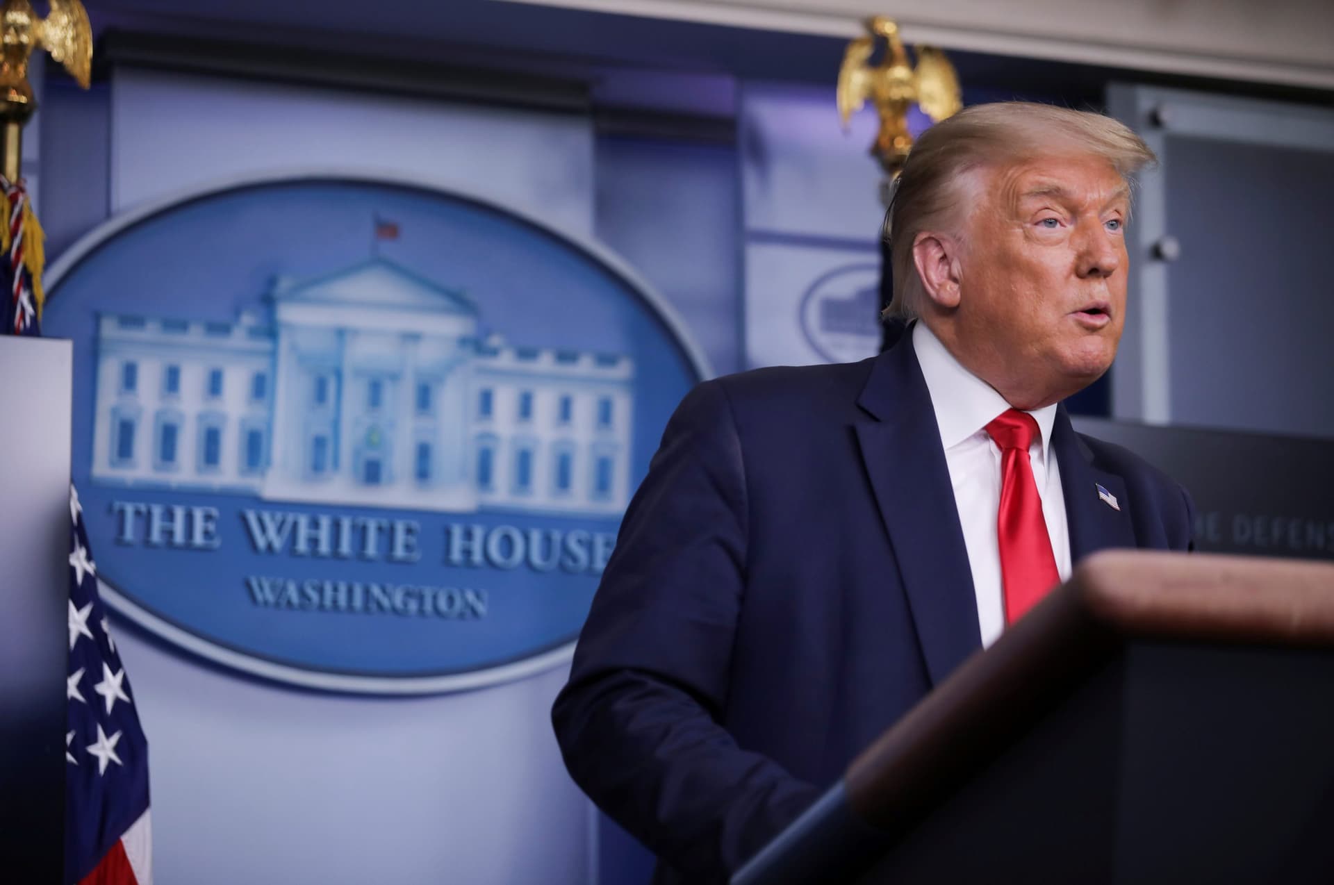 Trump Says Portland Would Be āBurned and Beaten to the Groundā If Not for the Federal Agents
