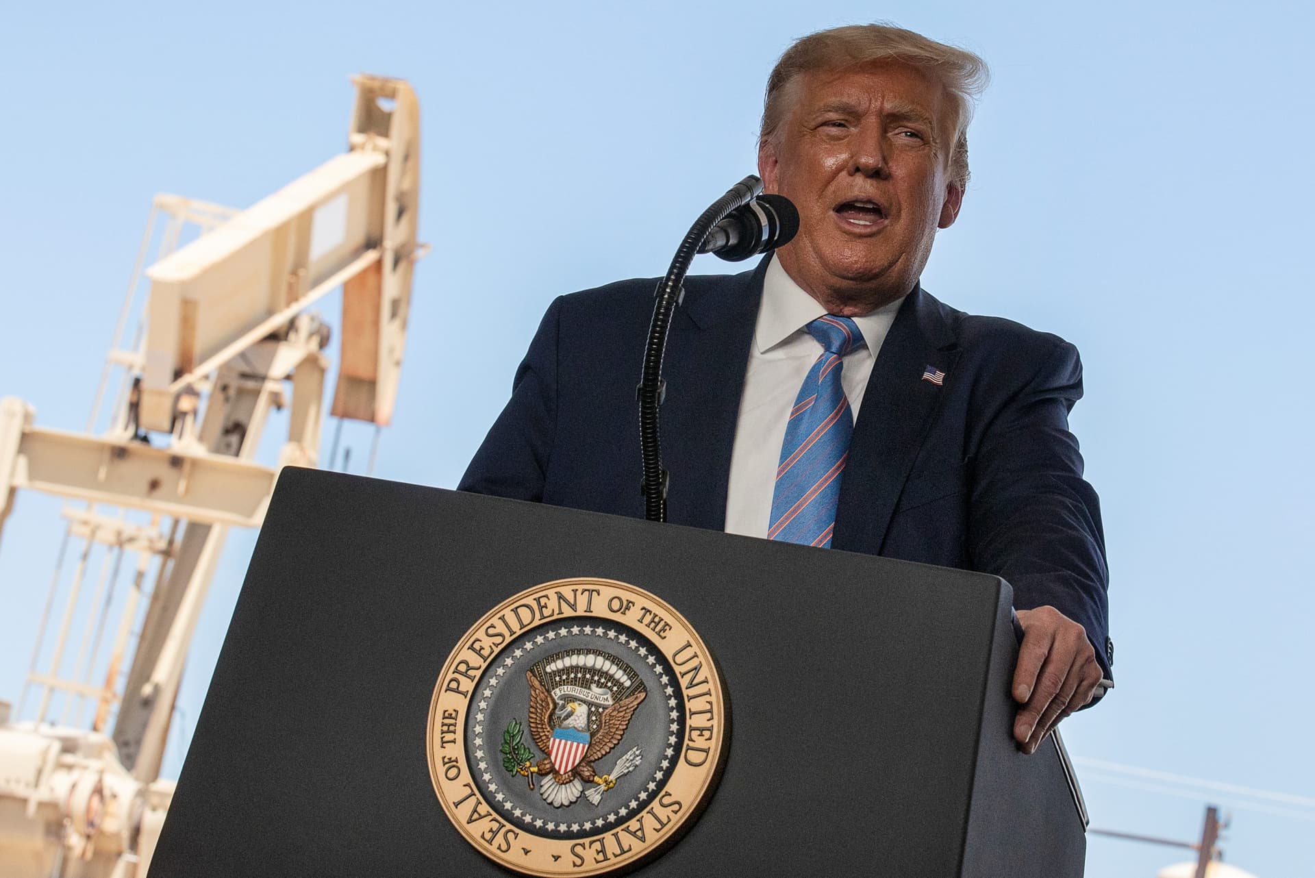 Trump Touts US Energy Might in Texas, Raises Money for Campaign