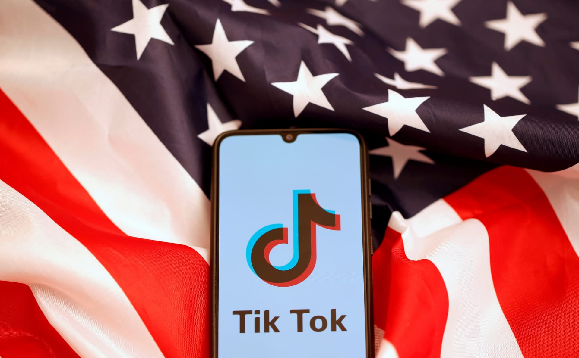 Exclusive: TikTok’s Chinese Owner Offers to Forego Stake to Clinch US Deal – Sources