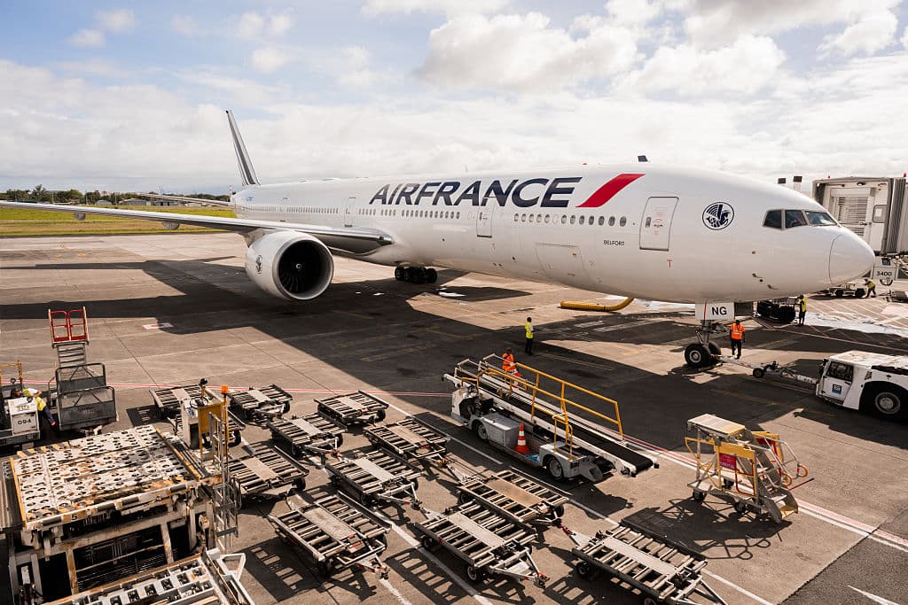 Ebola Fears Force Air France Flight Out of US Airspace