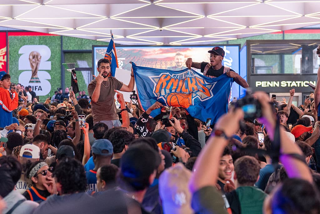 Knicks Sweep Sparks Wild NYC Celebration
